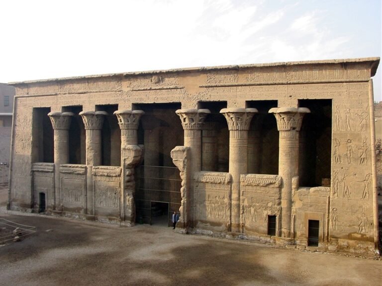 Temple d'Esna (Sud de Louxor)